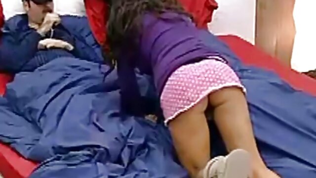 Kendra Lust استفاده می فیلم سینمای سکسی داستانی شود برای برآوردن استخر تمیز کننده
