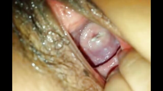 Slutty آشا ماری صرف تعطیلات آخر هفته در فیلم xxx داستانی رئیس ویلا